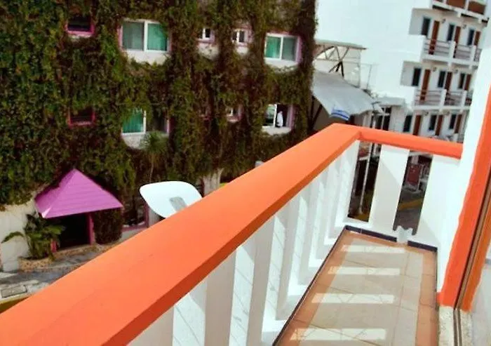 Clara 5th Avenue Hotel Playa del Carmen
