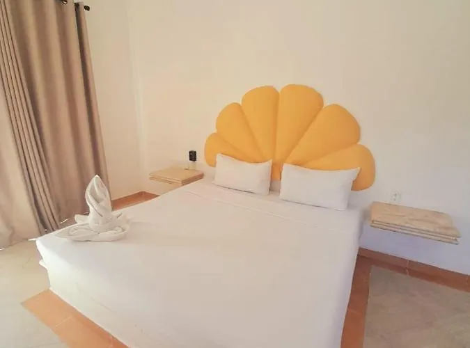 Clara 5th Avenue 4* Playa del Carmen